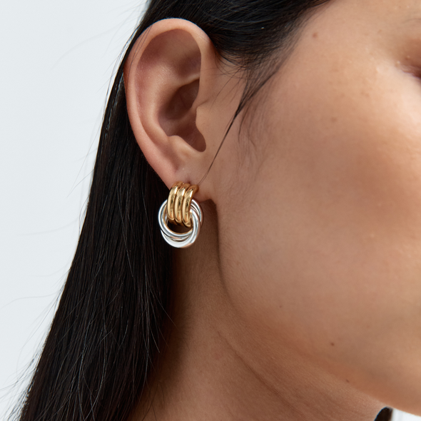 BABY KNOT EARRINGS