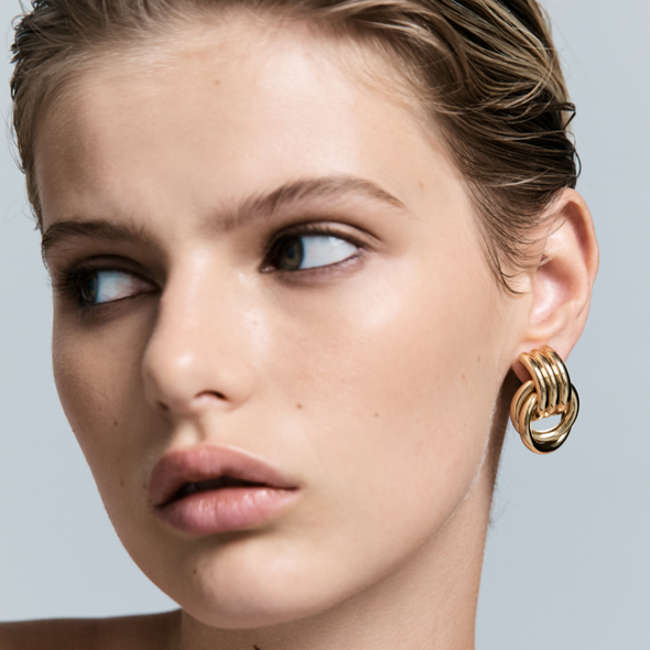 MINI KNOT EARRINGS