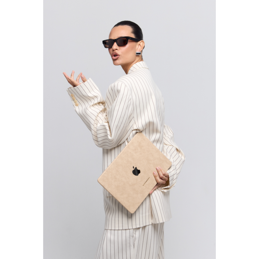 CASHMERE CASE