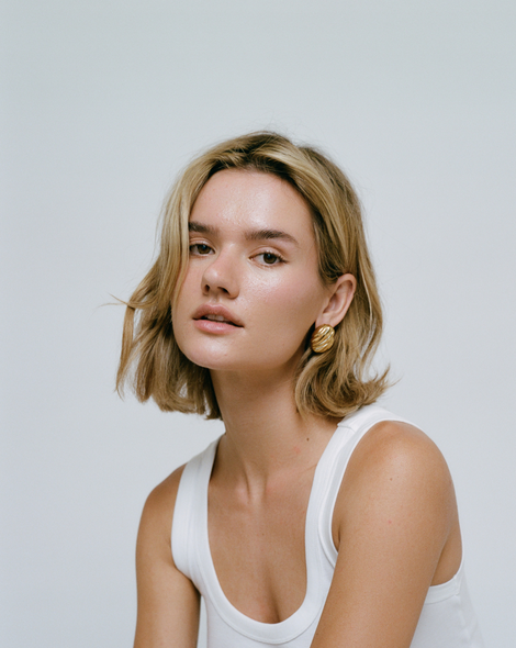 HIVE GOLD CLIP-ON EARRINGS