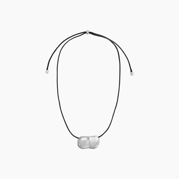 PEBBLE NECKLACE