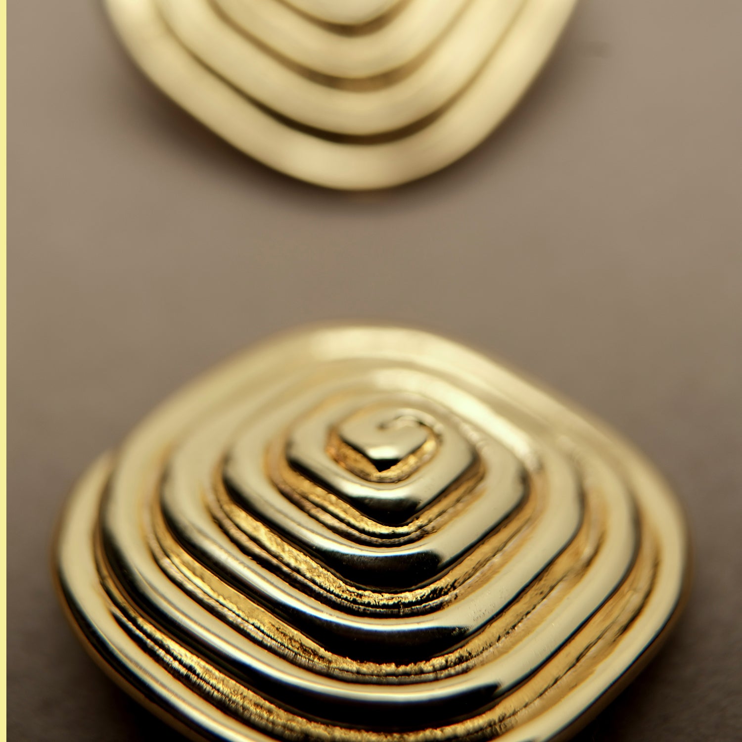 TRUSSO EARRINGS