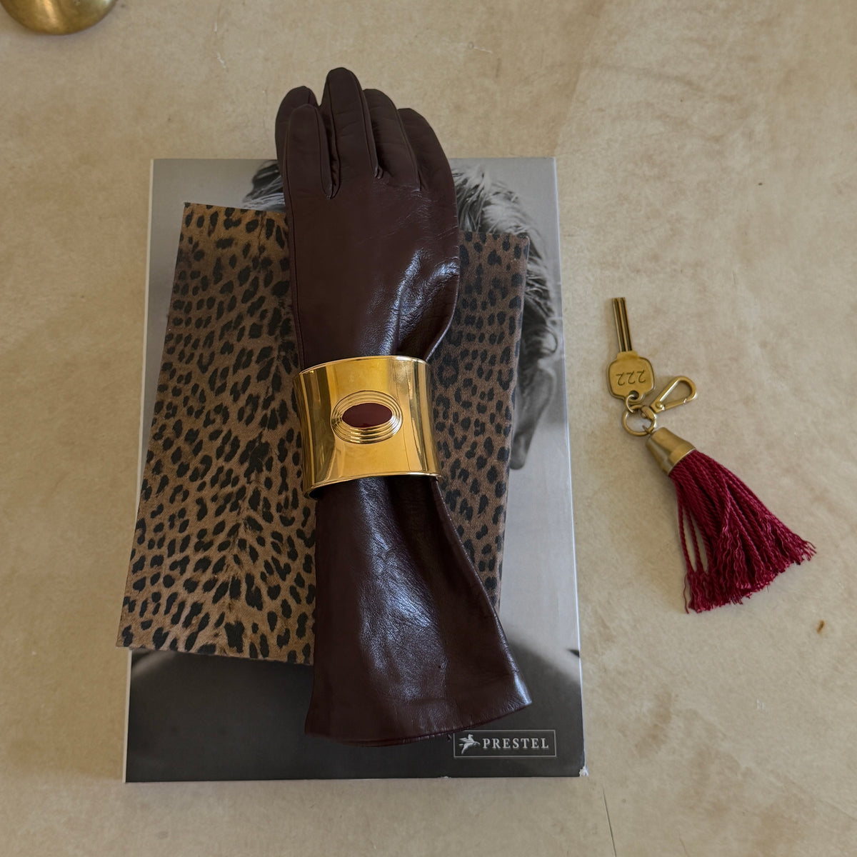 RUE KEY CHAIN