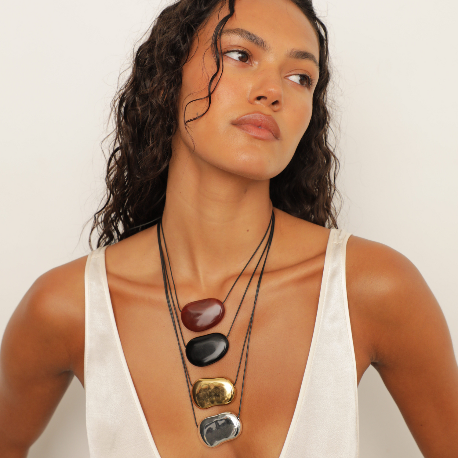 JULIA NECKLACE