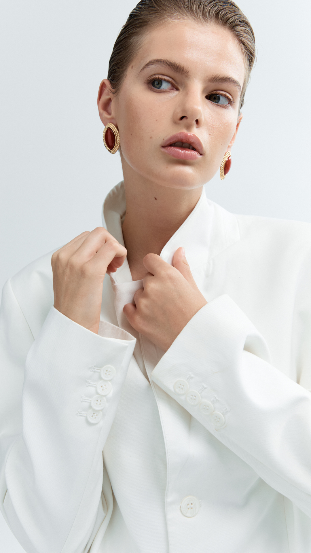 NOIR EARRINGS