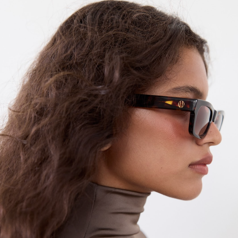 Heaven Mayhem Tortoise Women’s Sunglasses Heaven Mayhem Sloane Sunglasses in Tortoise | REVOLVE main image 4